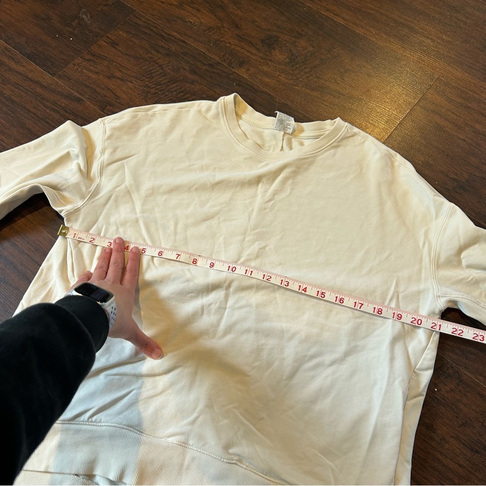[All in Motion] Ivory Crewneck Long Sleeve - Picture 10 of 11